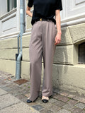 Merel Pants, Lysebrun