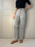 Mom Jeans, Lysegrå